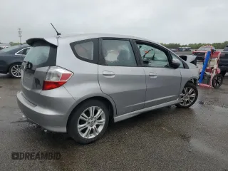 2010 Honda Fit Sport with VIN JHMGE8H40AC017384, listed as a Copart auction lot 58226445 with 138,453 mi miles and Salvage title. Bid and sale history available at DreamBid. Image 3.