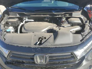 2024 Honda Odyssey Sport with VIN 5FNRL6H74RB057822, listed as a Copart auction lot 43315985 with 10,903 mi miles and Salvage Title. Bid and sale history available at DreamBid. Image 14.