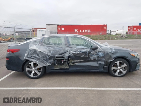 2020 Kia Optima LX with VIN 5XXGT4L30LG405944, listed as a IAAI auction lot 42071845 with 37,012 mi miles. Bid and sale history available at carsss.com. Image 6.