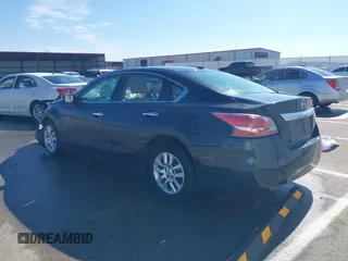 2015 Nissan Altima 2.5 S with VIN 1N4AL3AP0FC465917, listed as a IAAI auction lot 41650721 with 105,357 mi miles. Bid and sale history available at carsss.com. Image 3.