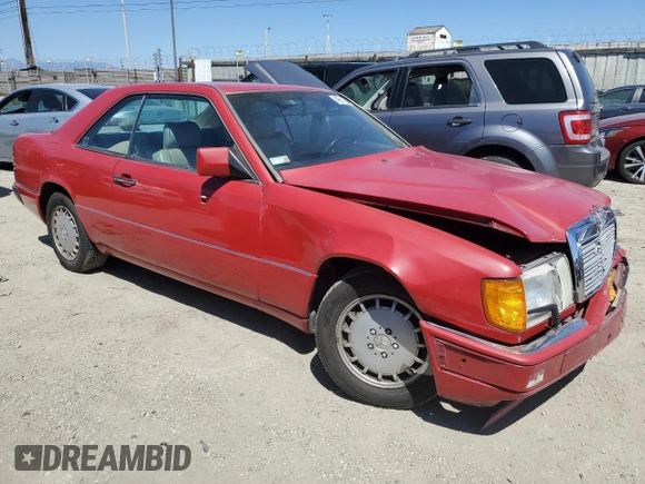 1990 Mercedes-Benz 300 CE с VIN WDBEA51D7LB137591, выставлен на аукционе Copart как лот 49811234 с пробегом 23 385 миль миль и Списание • Salvage title. История ставок и продаж доступна на DreamBid. Изображение 4.