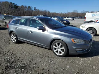 2017 Volvo V60 Premier with VIN YV140MEKXH1350481, listed as a Copart auction lot 42921155 with 188,767 mi miles and Clean Title. Bid and sale history available at carsss.com. Image 4.