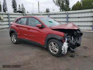 2022 Hyundai Kona SE with VIN KM8K22ABXNU772788, listed as a Copart auction lot 88428255 with 17,055 mi miles and Non Repairable. Bid and sale history available at carsss.com. Image 4.
