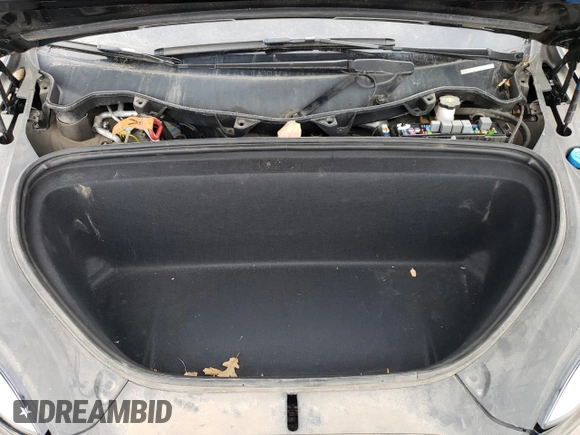 2017 Tesla Model X 90D z VIN 5YJXCBE2XHF060912, wystawiony jako Copart lot #85946834 z przebiegiem 135 277 mil mil oraz Szkoda całkowita • Salvage title. Historia ofert i sprzedaży dostępna na DreamBid. Obrazek 12.