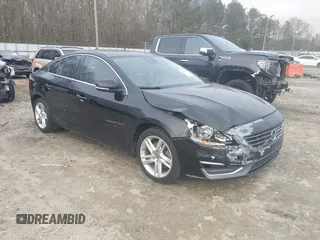 2015 Volvo S60 T5 Drive-E Premier with VIN YV140MFK2F1336070, listed as a IAAI auction lot 41521010 with 109,491 mi miles. Bid and sale history available at carsss.com. Image 1.
