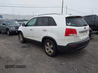 2013 Kia Sorento EX with VIN 5XYKUCA6XDG385102, listed as a IAAI auction lot 41237922 with 149,420 mi miles. Bid and sale history available at carsss.com. Image 3.