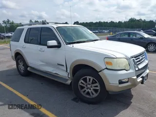 2006 Ford Explorer Eddie Bauer z VIN 1FMEU64E76UA20438, wystawiony jako IAAI lot #42447279 z przebiegiem 215 858 mil mil oraz . Historia ofert i sprzedaży dostępna na DreamBid. Obrazek 1.