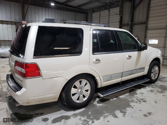 2007 Lincoln Navigator with VIN 5LMFU28567LJ00485, listed as a Copart auction lot 48729025 with 243,445 mi miles and Clean Title. Bid and sale history available at carsss.com. Image 3.