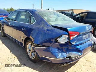 2016 Volkswagen Passat S with VIN 1VWAT7A36GC048458, listed as a IAAI auction lot 42001799 with 50,962 mi miles and . Bid and sale history available at DreamBid. Image 3.