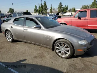 2006 Maserati Quattroporte z VIN ZAMCE39A960026645, wystawiony jako Copart lot #74550174 z przebiegiem 50 591 mil mil oraz Tytuł czysty. Historia ofert i sprzedaży dostępna na DreamBid. Obrazek 4.