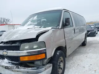 2005 Chevrolet Express Passenger with VIN 1GAHG39U151241968, listed as a IAAI auction lot 41281430 with 148,748 mi miles and . Bid and sale history available at DreamBid. Image 17.