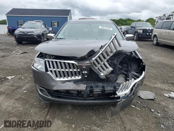 2012 Lincoln MKZ with VIN 3LNHL2GC1CR827205, listed as a Copart auction lot 58235995 with 101,577 mi miles and Clean title. Bid and sale history available at DreamBid. Image 5.