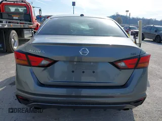 2020 Nissan Altima SR z VIN 1N4BL4CVXLC167148, wystawiony jako IAAI lot #41857964 z przebiegiem 111 344 mil mil oraz . Historia ofert i sprzedaży dostępna na DreamBid. Obrazek 16.