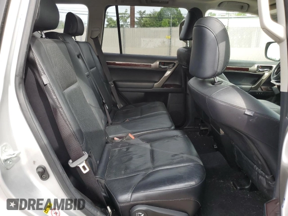 2017 Lexus GX 460 z VIN JTJBM7FX8H5156518, wystawiony jako Copart lot #57620195 z przebiegiem 100 111 mil mil oraz Szkoda całkowita • Salvage title. Historia ofert i sprzedaży dostępna na DreamBid. Obrazek 11.
