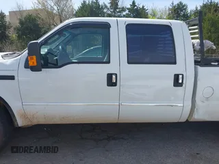 2005 Ford F-250 XL z VIN 1FTSW21P85ED19266, wystawiony jako IAAI lot #41934770 z przebiegiem 338 778 mil mil oraz . Historia ofert i sprzedaży dostępna na DreamBid. Obrazek 14.
