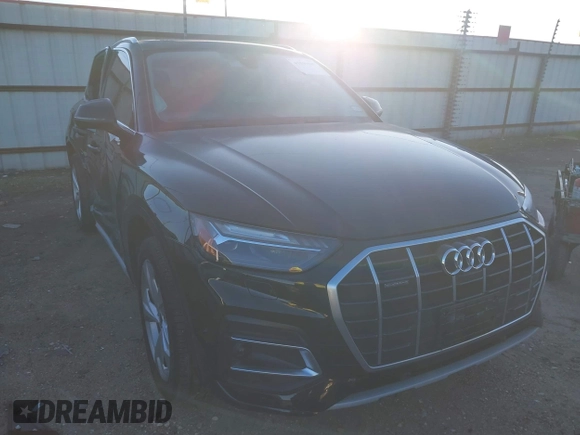 2021 Audi Q5 Prestige with VIN WA1CAAFY4M2101060, listed as a IAAI auction lot 41049047 with 51,712 mi miles. Bid and sale history available at carsss.com. Image 1.