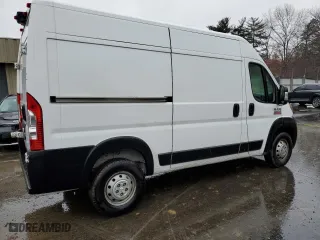 2019 Ram ProMaster Cargo Van with VIN 3C6TRVBG7KE510860, listed as a Copart auction lot 43205445 with 202,956 mi miles and Clean Title. Bid and sale history available at carsss.com. Image 3.