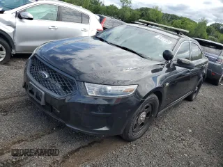 2013 Ford Police Interceptor with VIN 1FAHP2M82DG119343, listed as a Copart auction lot 63577225 with 152,088 mi miles and Salvage title. Bid and sale history available at DreamBid. Image 1.