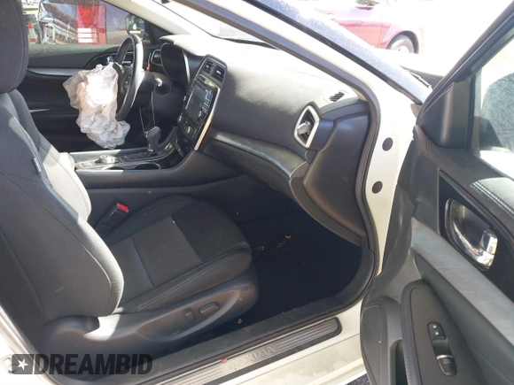2016 Nissan Maxima SV with VIN 1N4AA6AP3GC388713, listed as a IAAI auction lot 41657915 with 83,589 mi miles and . Bid and sale history available at DreamBid. Image 5.