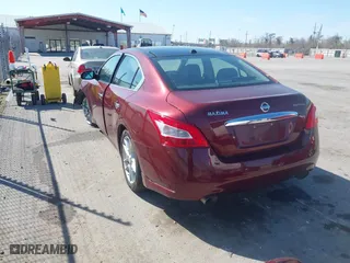 2010 Nissan Maxima 3.5 SV w/Sport Pkg with VIN 1N4AA5AP5AC843448, listed as a IAAI auction lot 41696370 with 186,984 mi miles. Bid and sale history available at carsss.com. Image 3.