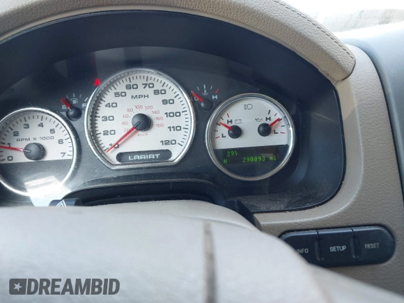 2008 Ford F-150 XLT с VIN 1FTPW14V98FA22466, выставлен на аукционе IAAI как лот 41509428 с пробегом 290 093 миль миль и . История ставок и продаж доступна на DreamBid. Изображение 15.