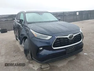 2022 Toyota Highlander XLE z VIN 5TDGZRAH5NS559562, wystawiony jako IAAI lot #41540293 z przebiegiem 36 421 mil mil oraz . Historia ofert i sprzedaży dostępna na DreamBid. Obrazek 1.