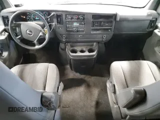 2010 GMC Savana z VIN 1GTUGAD49A1154623, wystawiony jako Copart lot #72933064 z przebiegiem 284 487 mil mil oraz Tytuł czysty. Historia ofert i sprzedaży dostępna na DreamBid. Obrazek 8.