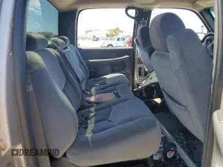 2004 GMC Sierra 2500 SLE z VIN 1GTGK23U64F211239, wystawiony jako Copart lot #54905465 z przebiegiem 193 492 mil mil oraz Szkody całkowita. Historia ofert i sprzedaży dostępna na DreamBid. Obrazek 10.
