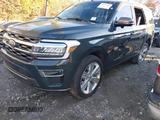 2023 Ford Expedition z VIN 1FMJU1N86PEA24308, wystawiony jako IAAI lot #41042544 z przebiegiem Nie podano mil oraz . Historia ofert i sprzedaży dostępna na DreamBid. Obrazek 17.