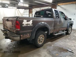 2005 Ford F-250 XL z VIN 1FTSX215X5EC77078, wystawiony jako Copart lot #43206515 z przebiegiem 174 764 mil mil oraz Szkoda całkowita • Salvage title. Historia ofert i sprzedaży dostępna na DreamBid. Obrazek 3.