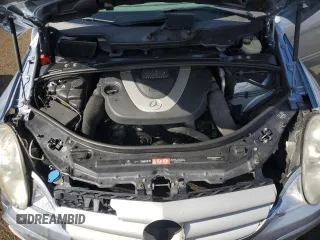 2006 Mercedes-Benz R-Class 3.5L with VIN 4JGCB65E46A010981, listed as a Copart auction lot 48622065 with 210,269 mi miles and Salvage Title. Bid and sale history available at carsss.com. Image 13.