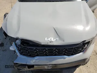 2025 Kia Sorento S z VIN 5XYRL4JC4SG321227, wystawiony jako Copart lot #52421925 z przebiegiem 14 351 mil mil oraz Szkoda całkowita • Salvage title. Historia ofert i sprzedaży dostępna na DreamBid. Obrazek 12.