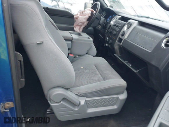 2011 Ford F-150 XL with VIN 1FTFX1CT9BFA91495, listed as a IAAI auction lot 40992290 with 237,133 mi miles. Bid and sale history available at carsss.com. Image 5.