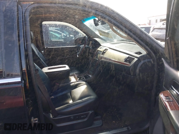 2013 Cadillac Escalade Premium with VIN 1GYS4CEF7DR102743, listed as a IAAI auction lot 41690593 with 228,070 mi miles. Bid and sale history available at carsss.com. Image 5.