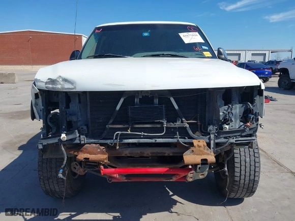 2000 Chevrolet Silverado 1500 LT with VIN 1GCEK19T2YE253242, listed as a IAAI auction lot 41675826 with NaN miles. Bid and sale history available at carsss.com. Image 13.