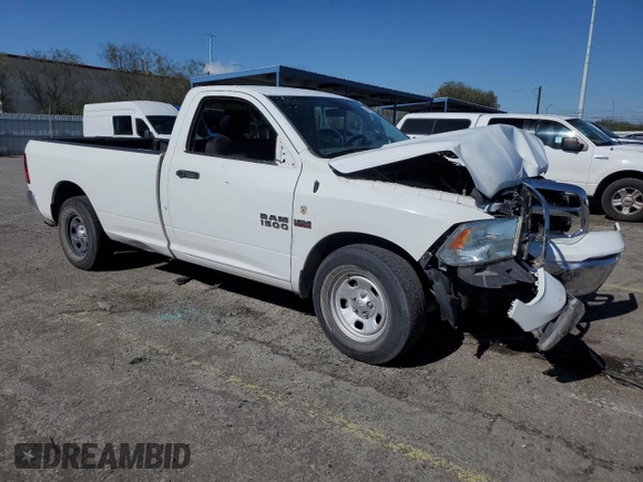 2016 Ram 1500 Tradesman z VIN 3C6JR6DT6GG282434, wystawiony jako Copart lot #56062375 z przebiegiem 123 990 mil mil oraz Szkoda całkowita • Salvage title. Historia ofert i sprzedaży dostępna na DreamBid. Obrazek 4.