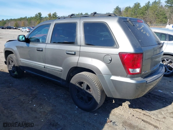 2007 Jeep Grand Cherokee Laredo with VIN 1J8GR48K37C652484, listed as a IAAI auction lot 41909226 with 134,099 mi miles. Bid and sale history available at carsss.com. Image 3.
