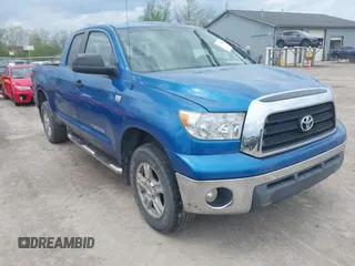 2007 Toyota Tundra SR5 with VIN 5TBBT54187S457414, listed as a IAAI auction lot 42170939 with 136,201 mi miles and . Bid and sale history available at DreamBid. Image 1.