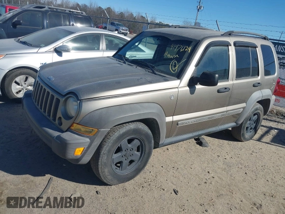 2006 Jeep Liberty Sport with VIN 1J4GL48526W212119, listed as a IAAI auction lot 41476124 with 130,773 mi miles and . Bid and sale history available at carsss.com. Image 2.