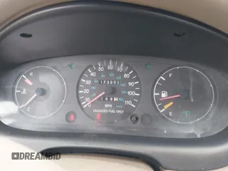 1996 Geo Prizm z VIN 1Y1SK5267TZ039827, wystawiony jako IAAI lot #41801294 z przebiegiem 173 007 mil mil oraz . Historia ofert i sprzedaży dostępna na DreamBid. Obrazek 7.