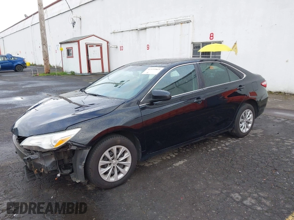 2017 Toyota Camry XLE with VIN 4T1BF1FK4HU268832, listed as a IAAI auction lot 41935869 with 169,584 mi miles. Bid and sale history available at carsss.com. Image 17.