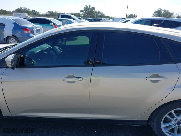 2017 Ford Focus SE with VIN 1FADP3K20HL215777, listed as a IAAI auction lot 41597028 with 137,248 mi miles. Bid and sale history available at carsss.com. Image 15.