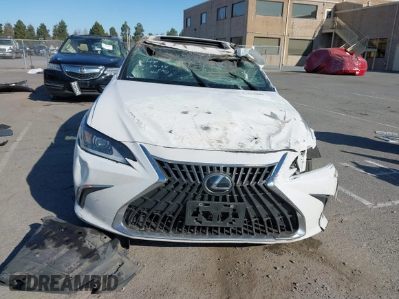 2022 Lexus ES with VIN 58ACZ1B16NU122915, listed as a IAAI auction lot 41891989 with 67,335 mi miles. Bid and sale history available at carsss.com. Image 13.