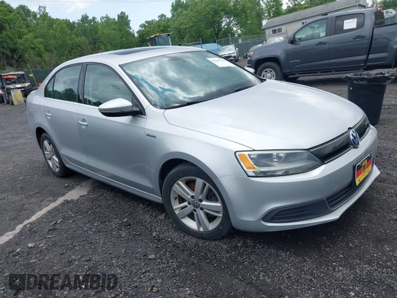 2014 Volkswagen Jetta Hybrid SE с VIN 3VW637AJ9EM284943, выставлен на аукционе IAAI как лот 42567020 с пробегом 164 928 миль миль и . История ставок и продаж доступна на DreamBid. Изображение 1.