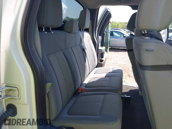 2013 Ford F-150 XL with VIN 1FTFX1CF3DKF37810, listed as a IAAI auction lot 41970478 with 211,781 mi miles. Bid and sale history available at carsss.com. Image 8.