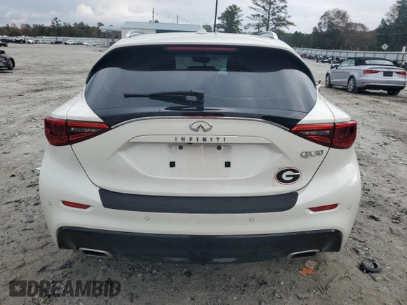2018 Infiniti QX30 Premium with VIN SJKCH5CP3JA057376, listed as a Copart auction lot 82438634 with 47,412 mi miles and Salvage title. Bid and sale history available at DreamBid. Image 6.
