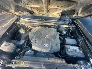 2011 Toyota Tacoma PreRunner with VIN 5TFJU4GN6BX006400, listed as a Copart auction lot 81004844 with 489,056 mi miles and Clean Title. Bid and sale history available at DreamBid. Image 7.