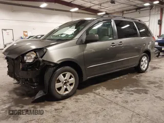 2005 Toyota Sienna CE with VIN 5TDZA23C05S262238, listed as a IAAI auction lot 41732258 with 226,941 mi miles. Bid and sale history available at carsss.com. Image 23.