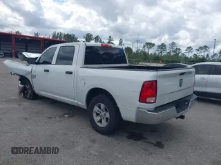 2022 Ram 1500 Tradesman z VIN 3C6RR6KG5NG352432, wystawiony jako IAAI lot #41528831 z przebiegiem 36 717 mil mil oraz . Historia ofert i sprzedaży dostępna na DreamBid. Obrazek 3.