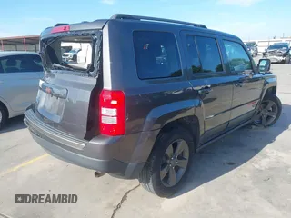 2017 Jeep Patriot Sport z VIN 1C4NJPBBXHD117521, wystawiony jako IAAI lot #42311513 z przebiegiem 71 548 mil mil oraz . Historia ofert i sprzedaży dostępna na DreamBid. Obrazek 4.